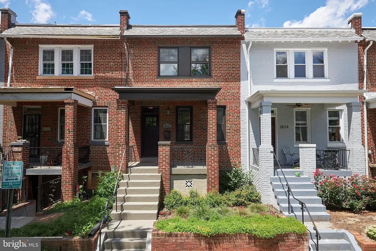 Foto principal - 1822 Burke St SE