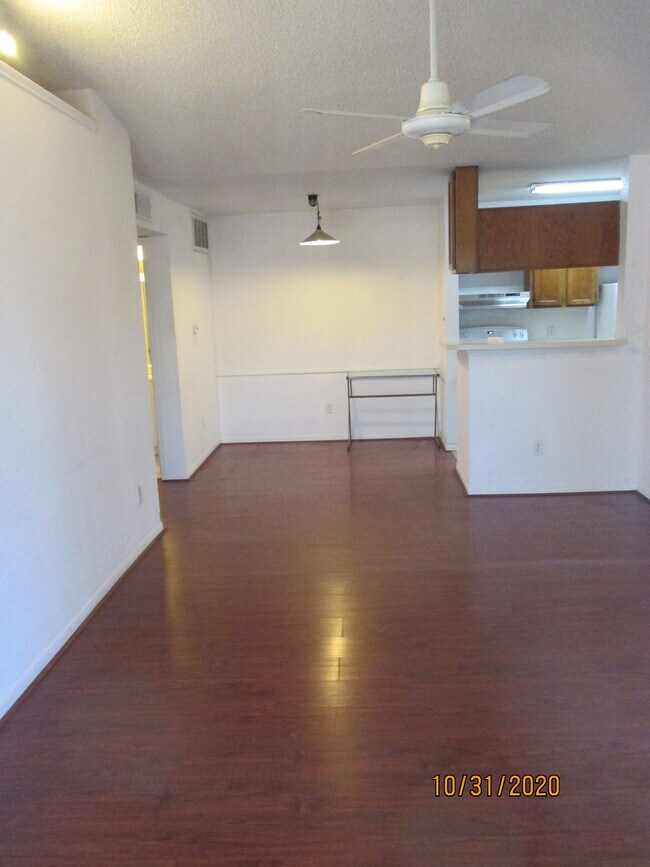 Building Photo - 2121 Hepburn St