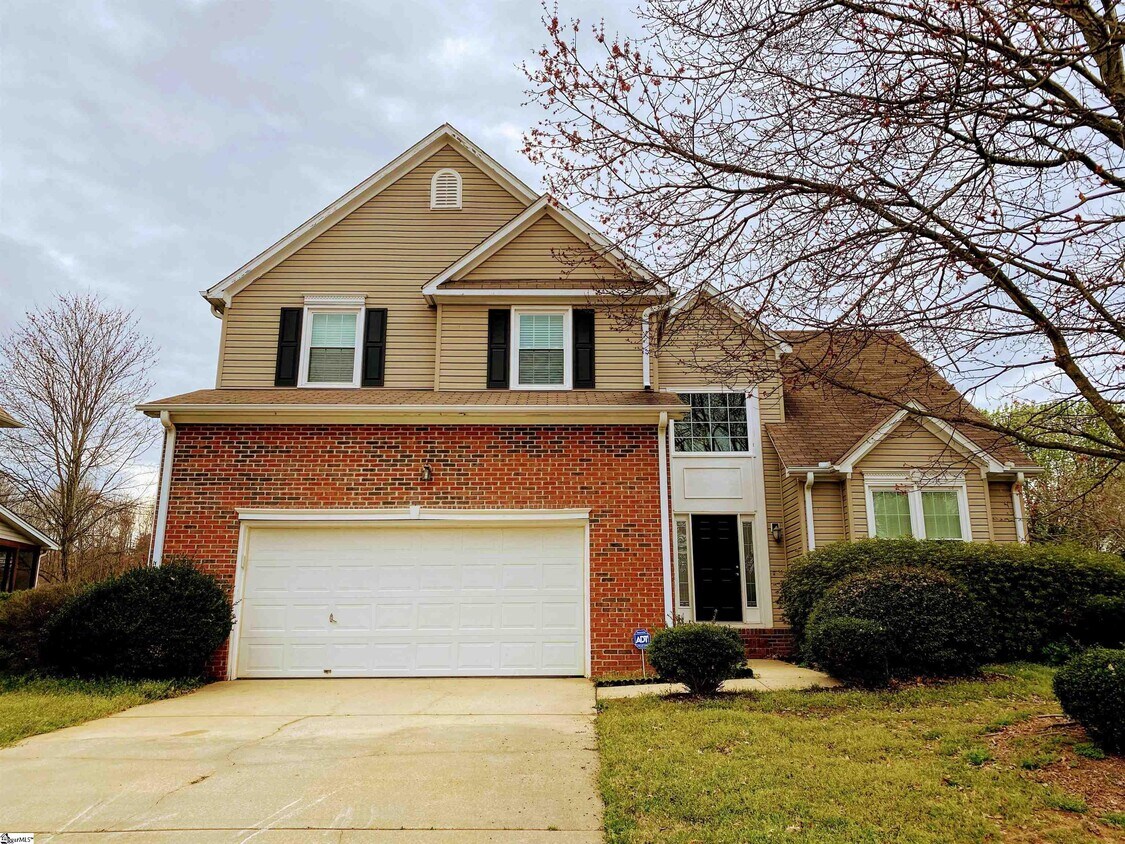 Primary Photo - 301 Fortuna Dr