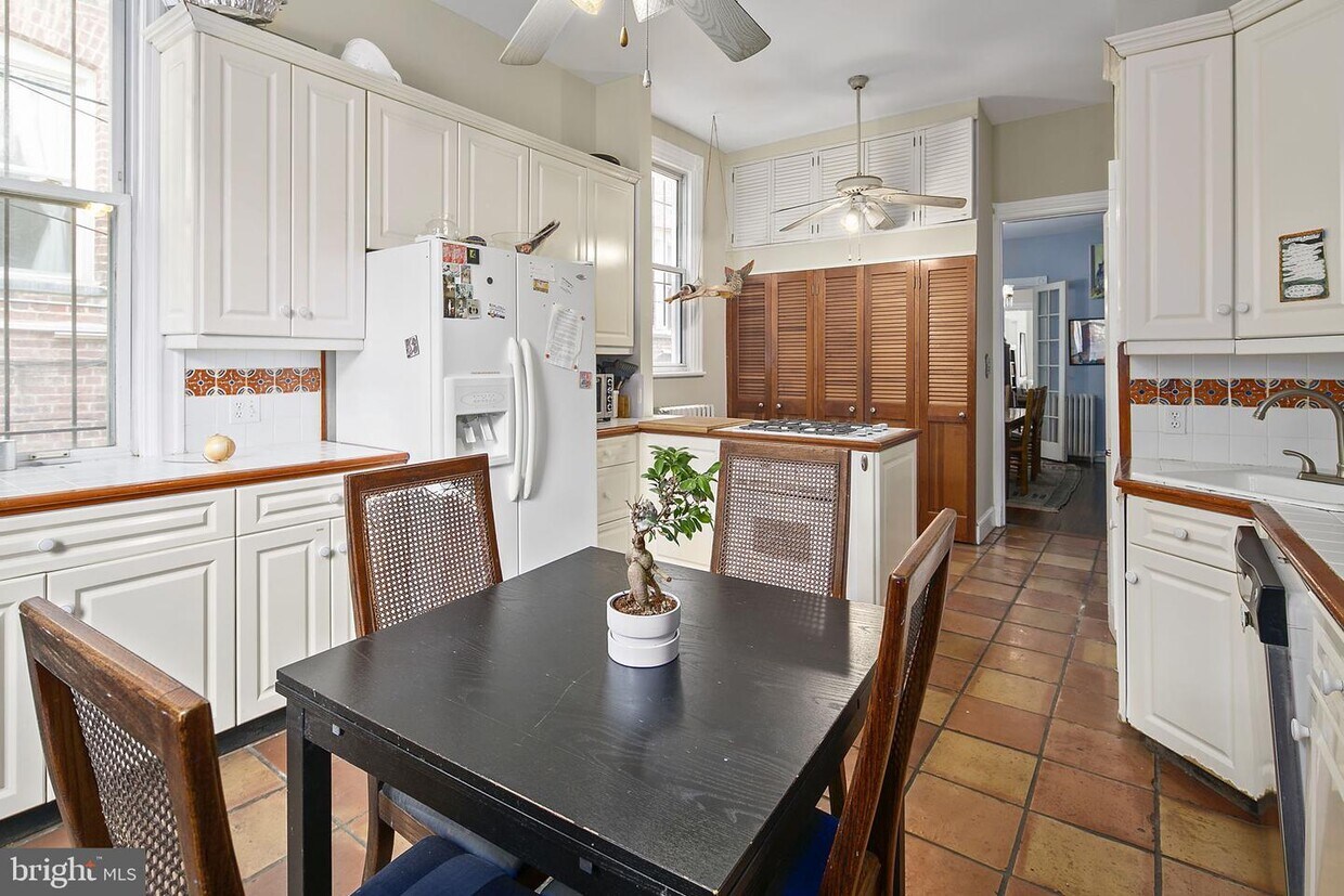 Primary Photo - 1735 S St NW