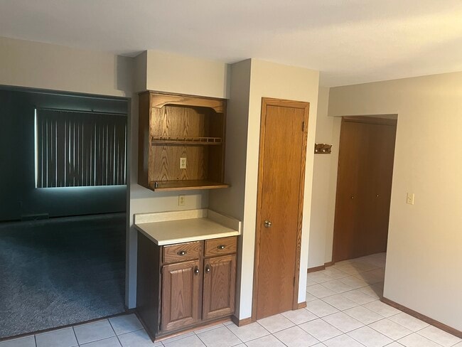 Building Photo - 273 Morningside Dr