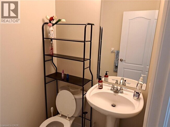 Photo du bâtiment - 39 Matteo Trail