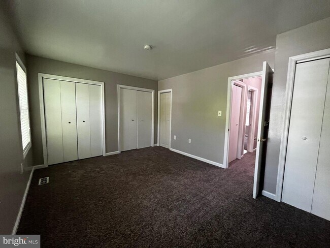Building Photo - 234 Kimberly Way
