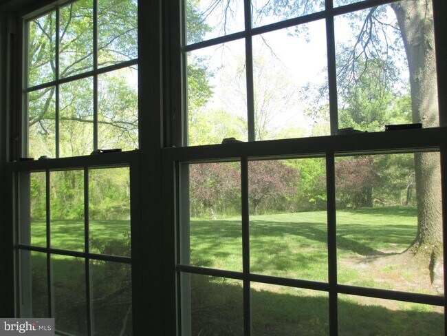 Foto del edificio - 42 Cypress Ct