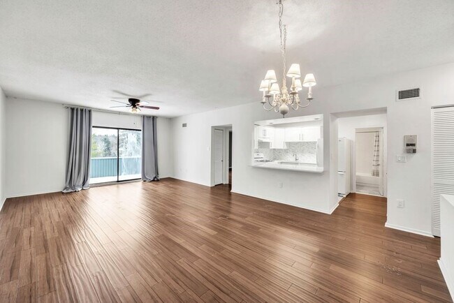 Foto del edificio - 12 Meadow Ln