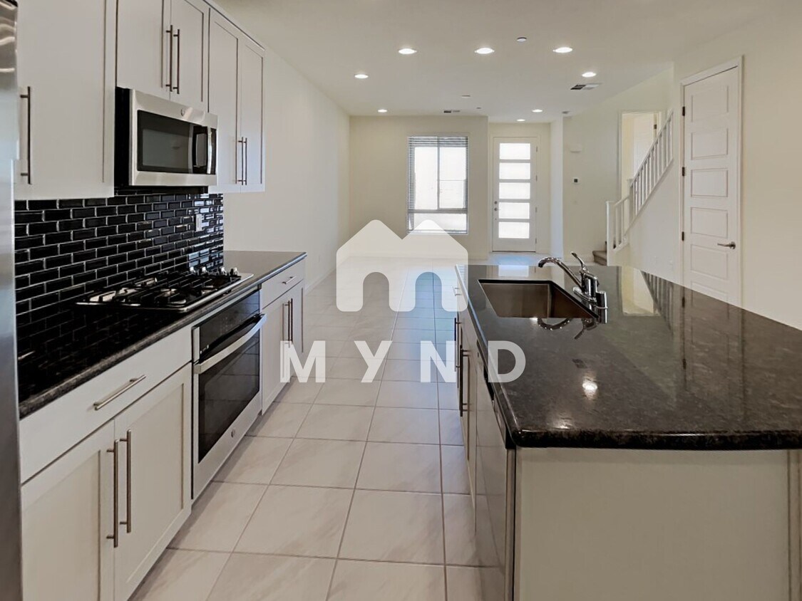 Foto principal - 11696 Hamilton Lake Ave