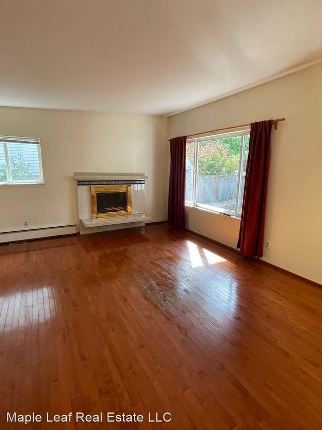 Building Photo - 4 br, 2 bath House - 10536 North Park Ave N