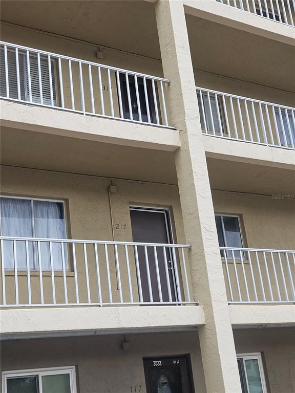 Building Photo - 3592 Lake Bayshore Dr