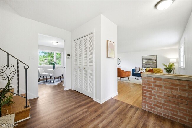 Building Photo - 3331 Edington Rd