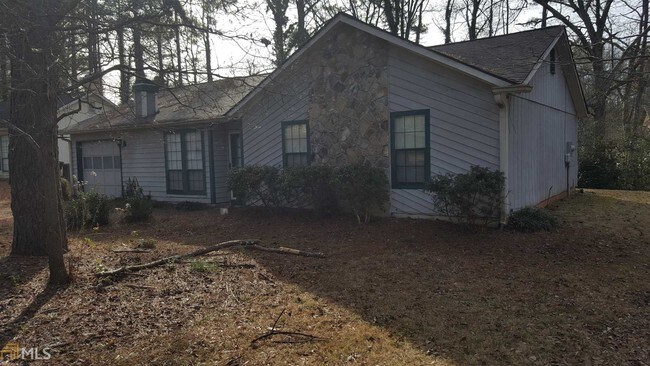 Building Photo - 5121 Huxley Rd