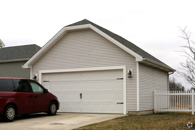 Building Photo - Cottages of Laclede