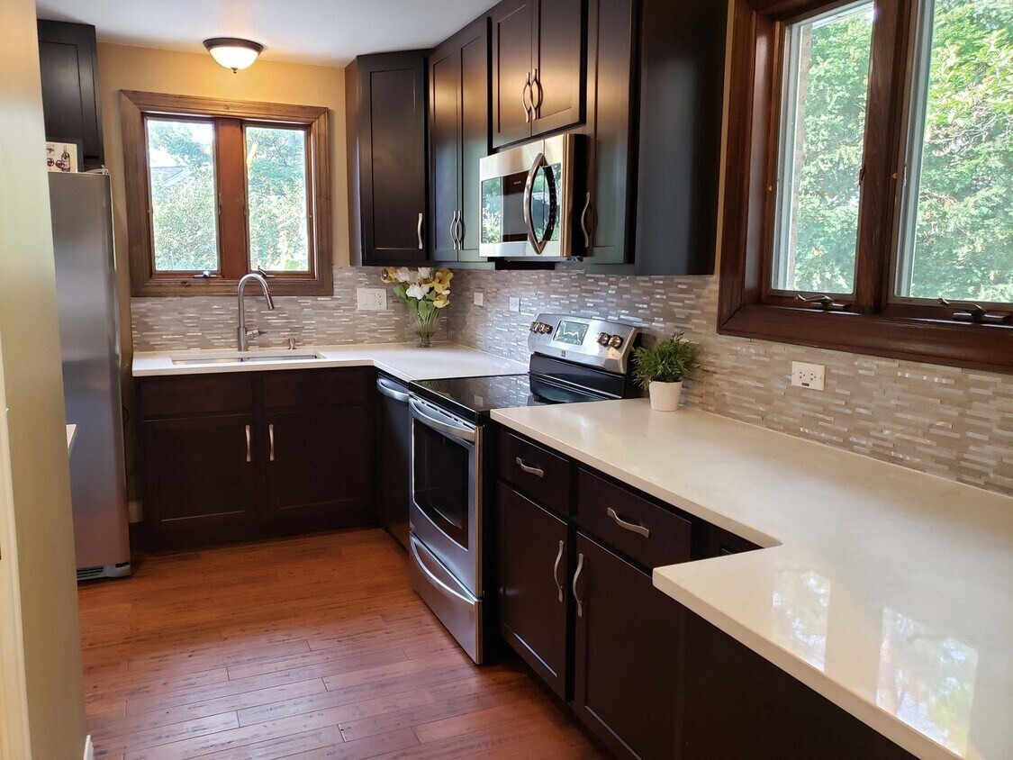 Foto principal - 1159 Southwest Pl