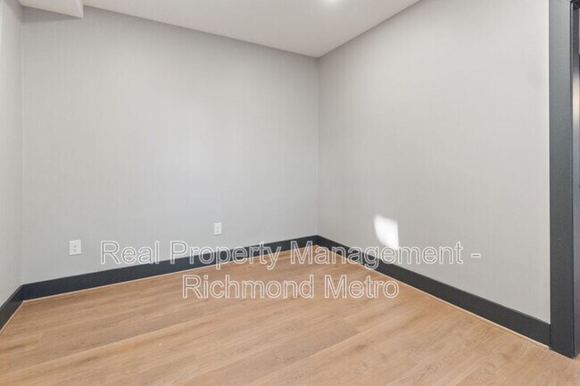 Building Photo - 211 N 18th St
