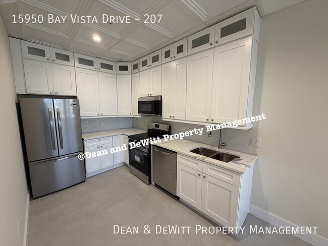 Building Photo - 1 Bed/1 Bath - Unit 207