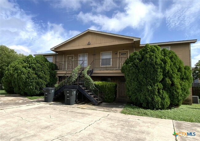 Foto del edificio - 4801 Rainbow Cir