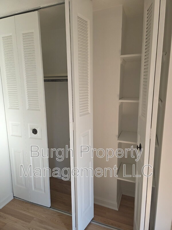 Foto del edificio - 140 Scott Ln