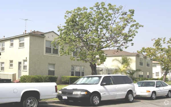 Primary Photo - 4569-4579 N Banner Dr