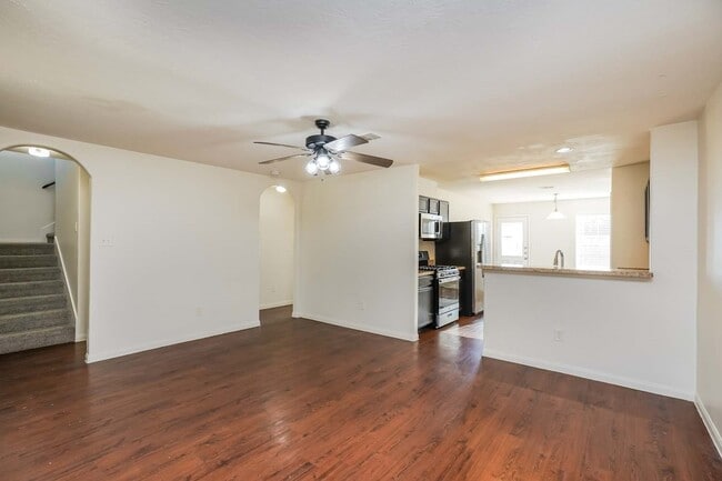 Building Photo - 16371 Royal Stone Ln