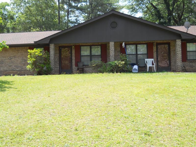 Primary Photo - 3 bedroom Duplex 1 and 1/2 bath
