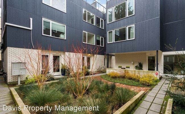 Building Photo - 3 br, 2 bath House - 339 16th Ave E, UNIT B