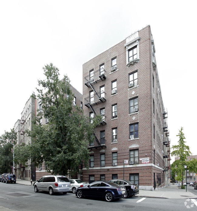 2737 Webb Ave Bronx, NY 10468 Rentals - Bronx, NY | Apartments.com