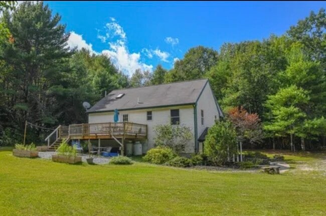 Building Photo - 55 Sherwood Dr
