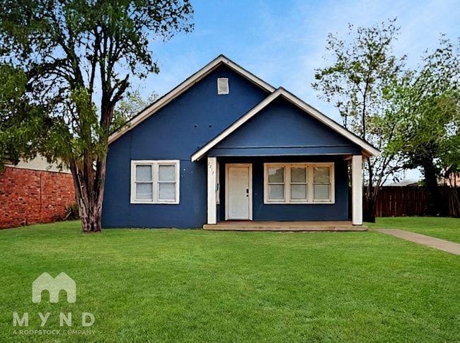 Building Photo - 2217 36th St