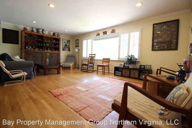 Foto del edificio - 4 br, 3 bath House - 1202 WARE ST. SW