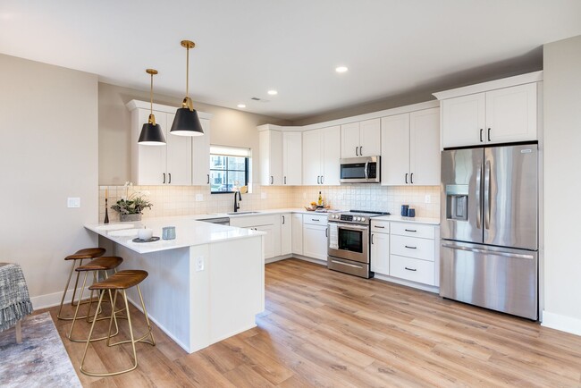 Building Photo - Meadowlark Layout - Hayden's Ridge Townhome