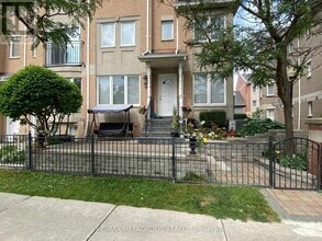 Building Photo - 29-929 Rosebank Dr