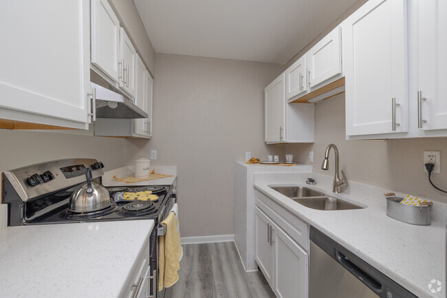 2 habitaciones, 1 baño, 750 pies cuadrados, cocina - Park View Apartments