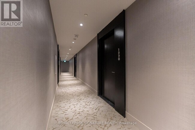 Photo du bâtiment - 270 Dufferin St