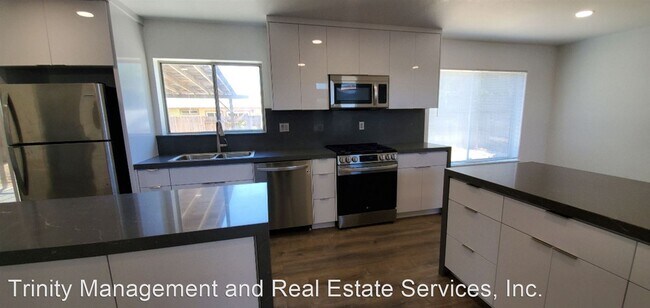 Building Photo - 3 br, 2.5 bath House - 1217 Rebecca Drive