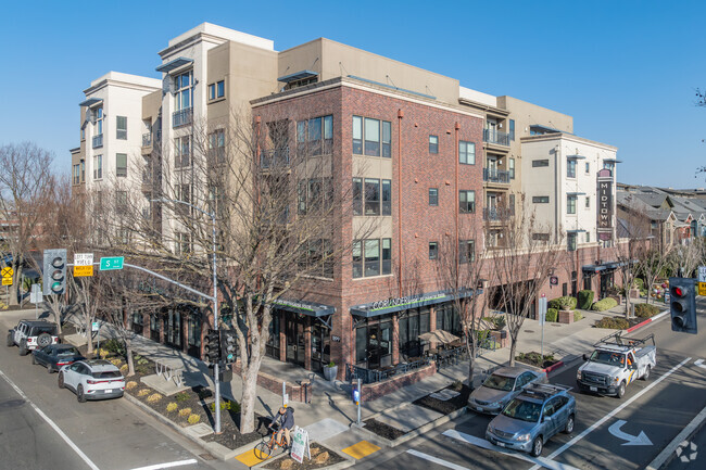 Building Photo - LINQ Midtown