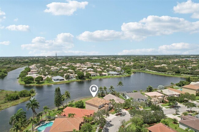 Foto del edificio - 16710 NW 12th St