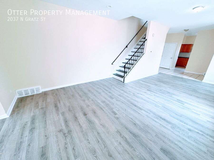 Primary Photo - 2037 N Gratz St