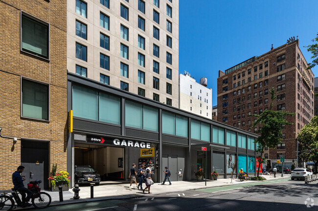 Foto del edificio - 21 E 12th St