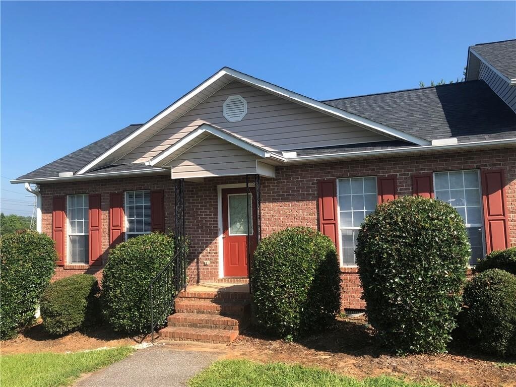 104 Blackbear Trail, Williamston, SC 29697 Condo for Rent in