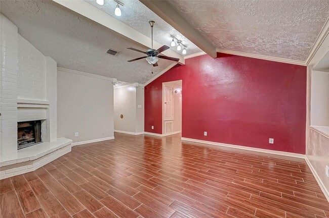 Building Photo - 1702 Jo Ann Ln