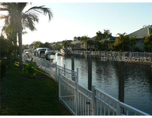 Building Photo - 4747 Compass Dr