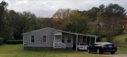 Building Photo - 951 McKay Dr SE