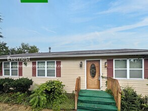 Building Photo - 1518 Claret St