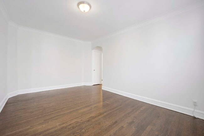 Building Photo - 4406 W Altgeld St