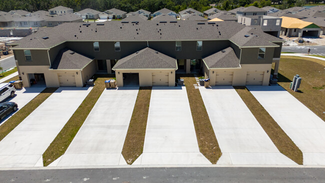 Building Photo - 1687 Badger Crk Rd