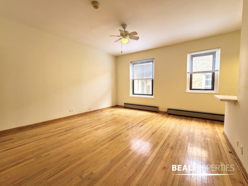 Foto principal - 0 bedroom in CHICAGO IL 60657
