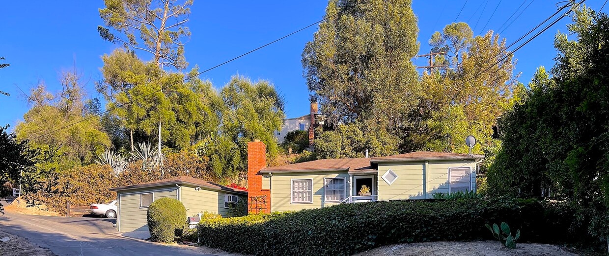front View of Home - 1268 Las Flores Dr