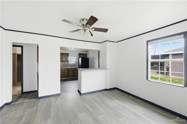 Foto del edificio - 14 Rusty Dr