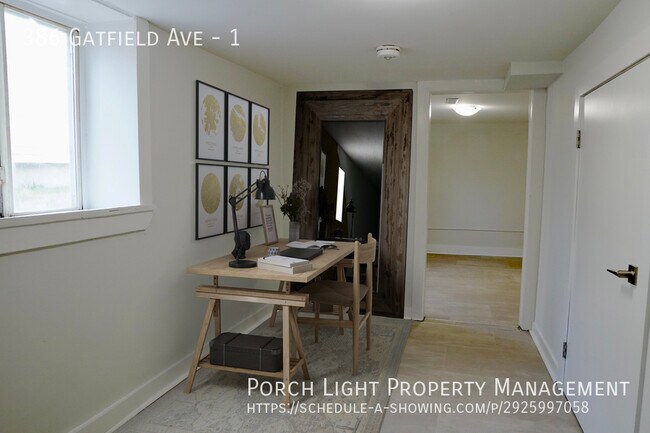 Photo du bâtiment - 1 Bedroom Private Unit with Laundry and Parking