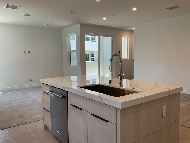 Foto del edificio - 2636 Everly Dr