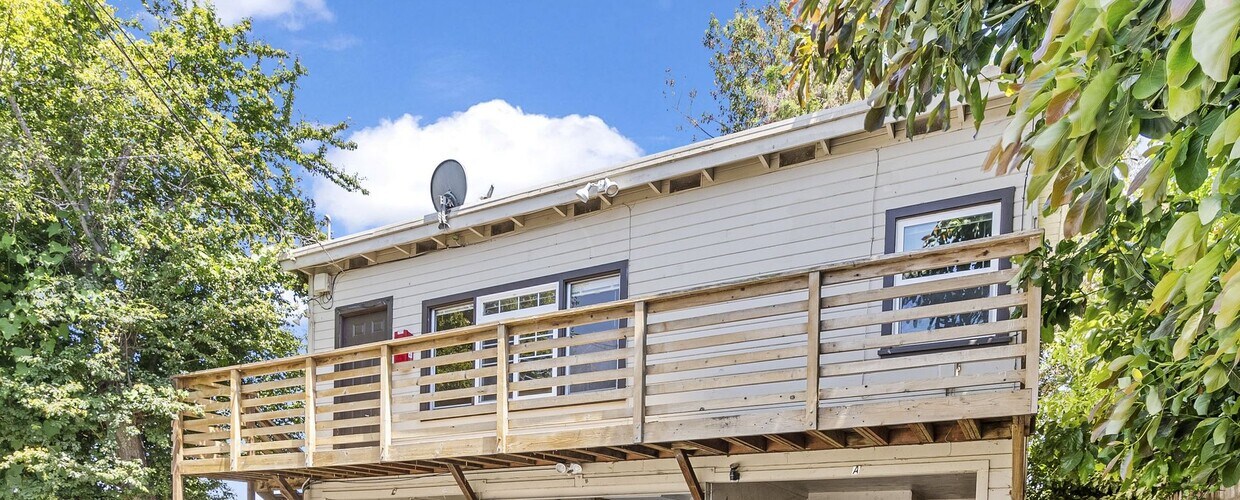 Foto principal - 422 E Beach St